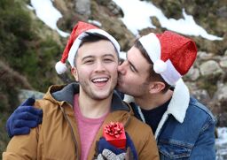 5 romantic destinations that&#039;ll make your yuletide gay