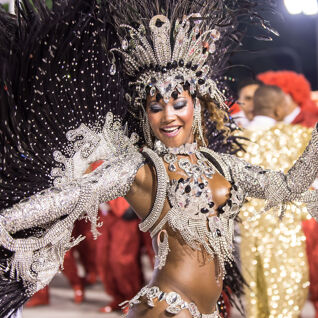 PHOTOS: Rio de Janeiro&#039;s finest flaunt their feathers at Carnival