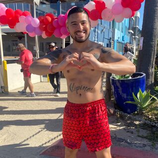 The hanky code's history and meaning in LGBTQ+ culture - GayCities ...