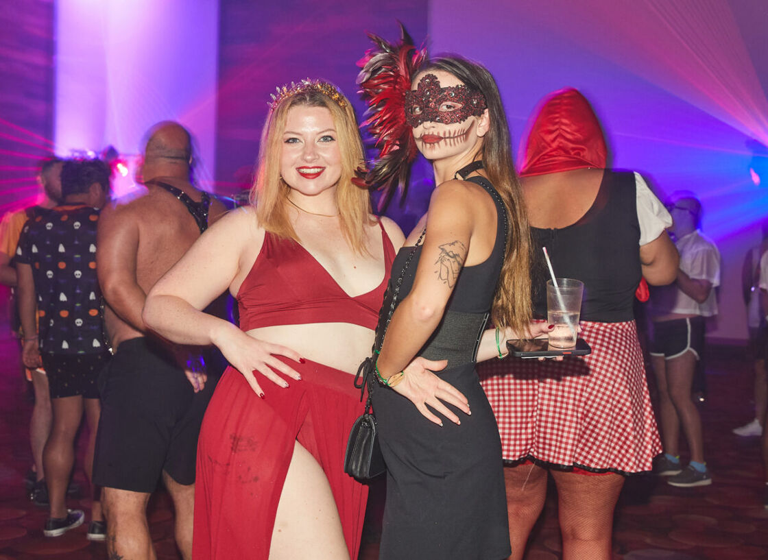 VACAYA Halloween costume party