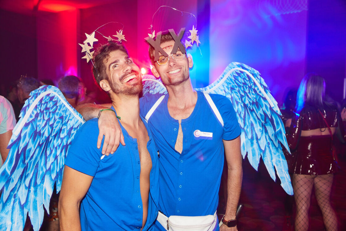 VACAYA Halloween costume party