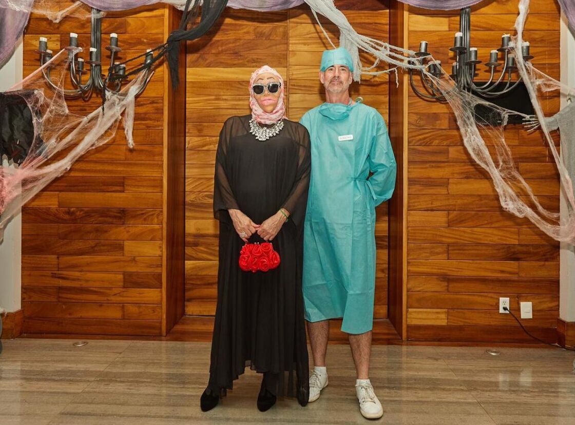 VACAYA Halloween costume party