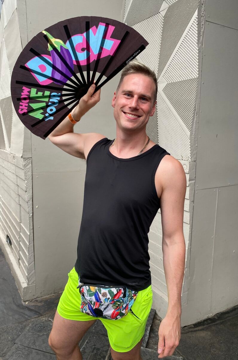 Paul Larson flashing his fan
