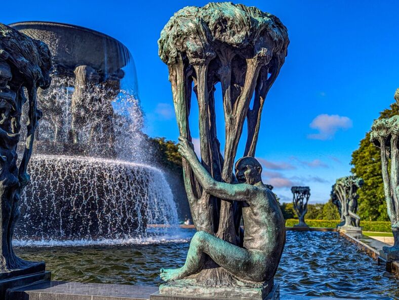 A statue at Vigeland Sculpture Park