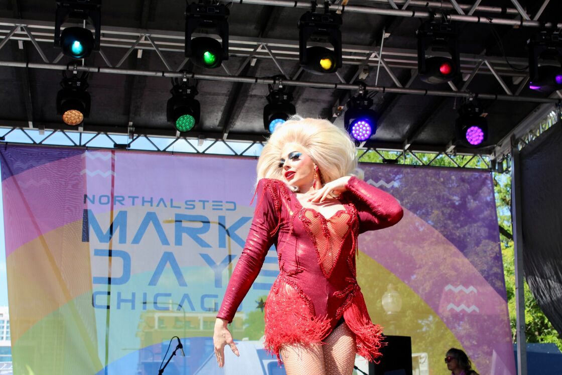 Alyssa Edwards perfoming