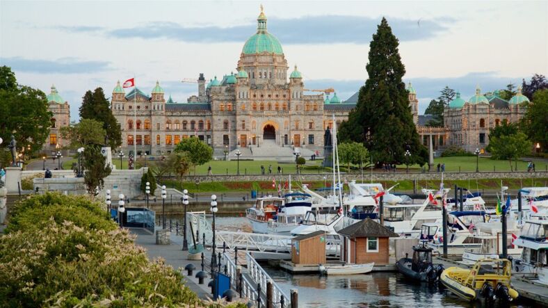 The Victoria inner harbor