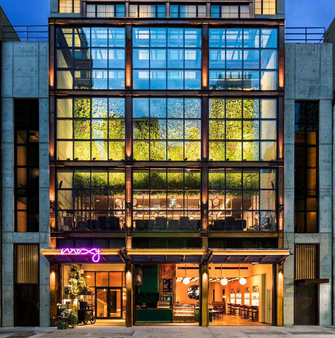Moxy Chelsea