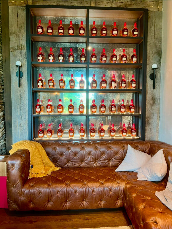 The lounge at Makers Mark Distillery
