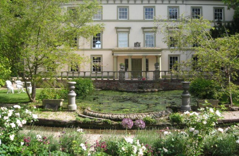 Fyfield Manor