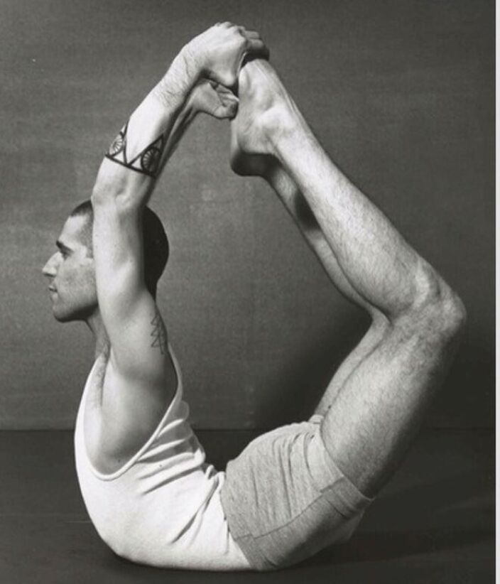 Where to find the best gay naked yoga classes - GayCities