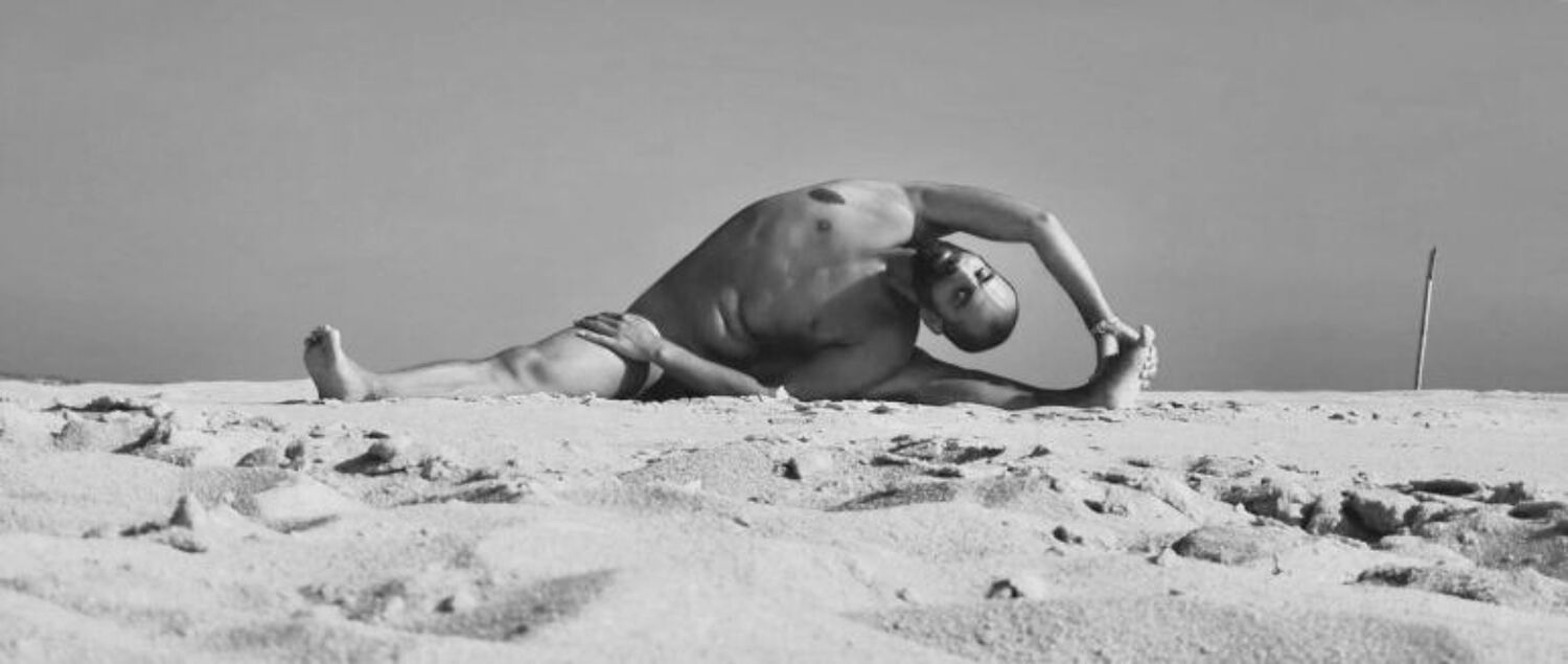 Where to find the best gay naked yoga classes - GayCities