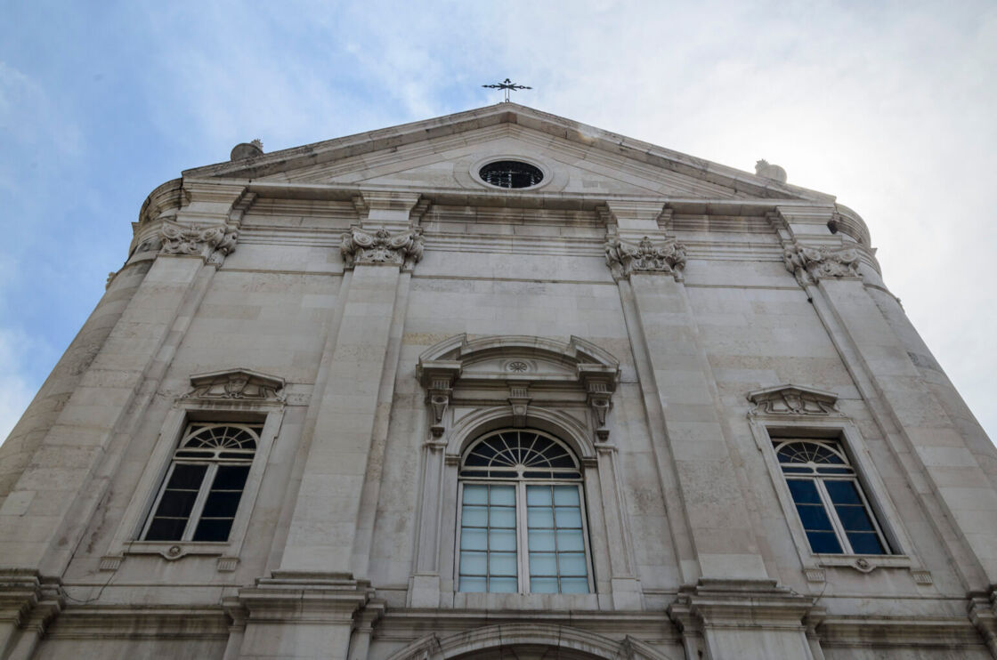 São Roque Church in Lisbon, a 16th-century church, is pictured against a blue sky.