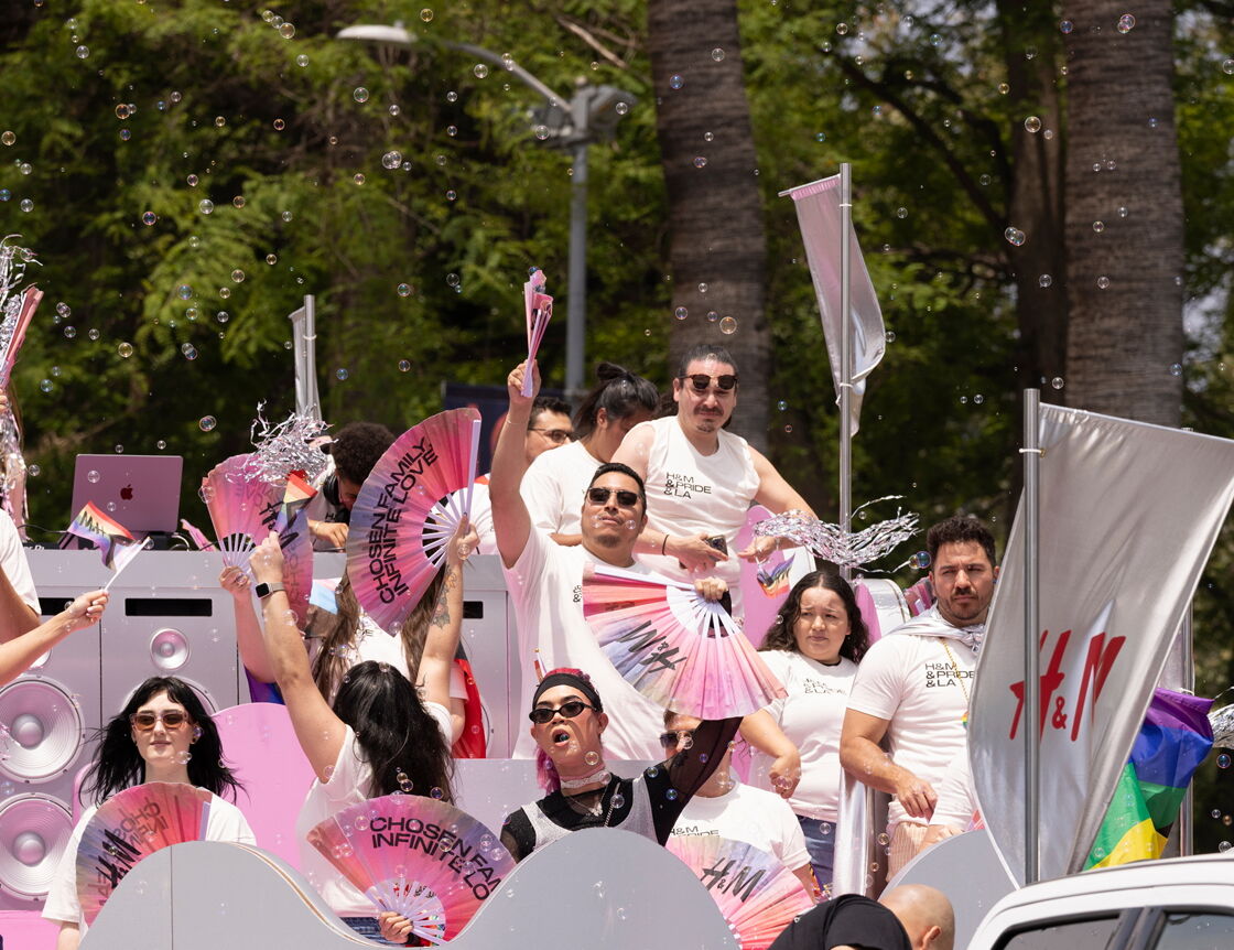 H&M Float with men and women