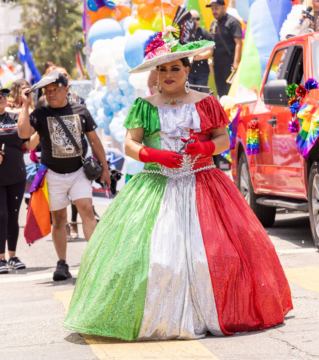 Latina queen in Mexican flag colors