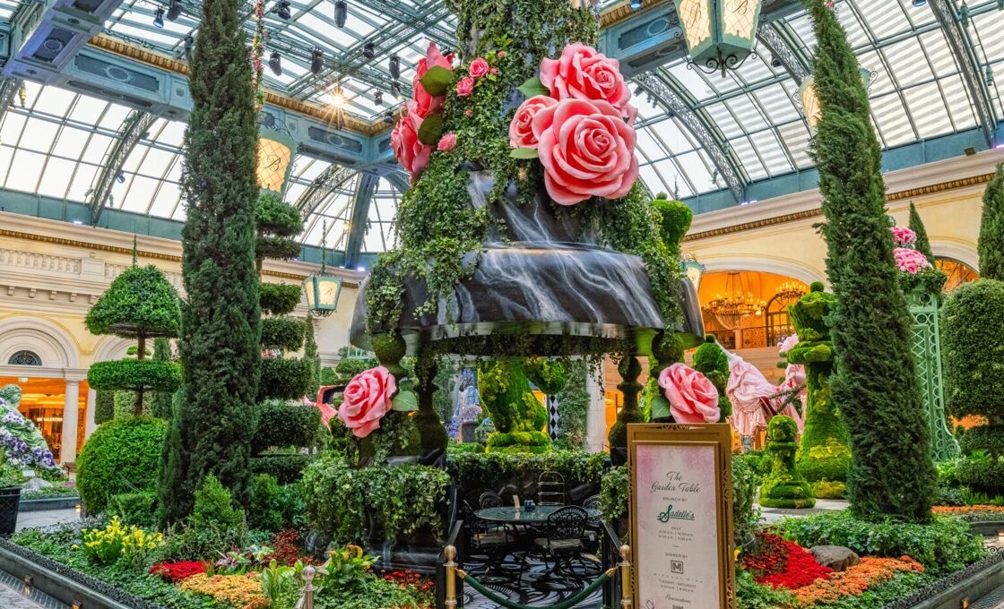 Las Vegas luxury hotel