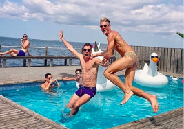 11 poolside Instagrams for your every flavor