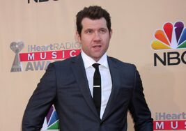 Movie starring Billy Eichner needs extras for gay bar scenes, sign up here