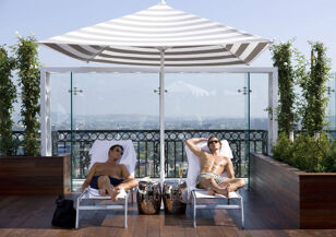15 best worldwide rooftop bars to embrace the summer heat