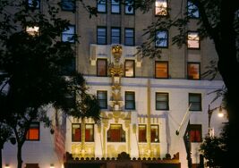 Featured Hotel: New York City’s Ultra Luxurious Jumeriah Essex House